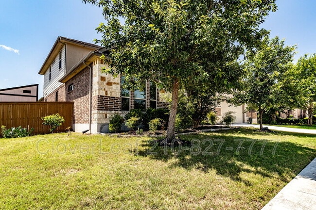 Photo - 908 Sussex Cove