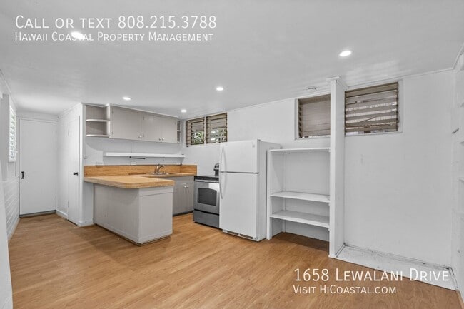 Photo - 1658 Lewalani Dr