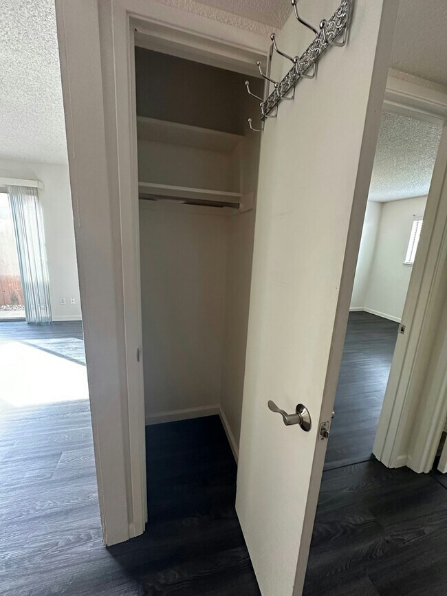 Photo - 9121 Nasreen Dr