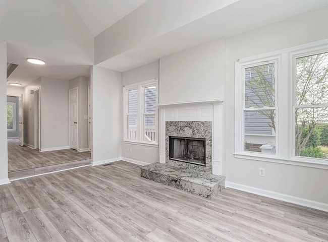 Photo - Gorgeous Renovated Home with Modern Finishes & Gated Community Amenities