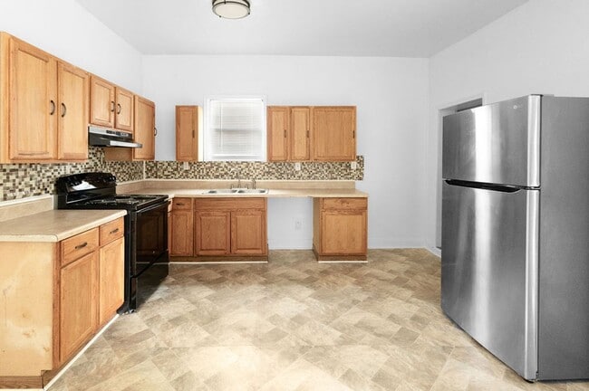 Photo - 3 Bed 2 bath Home For Rent in Newport News