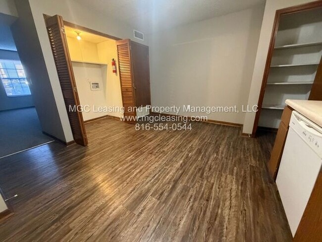 Photo - Millwood Townhomes Special - $1,000 Rent Credit - Apply Now!