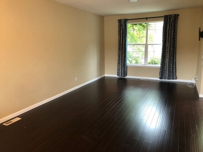 Photo - 10918 SW Adele Dr