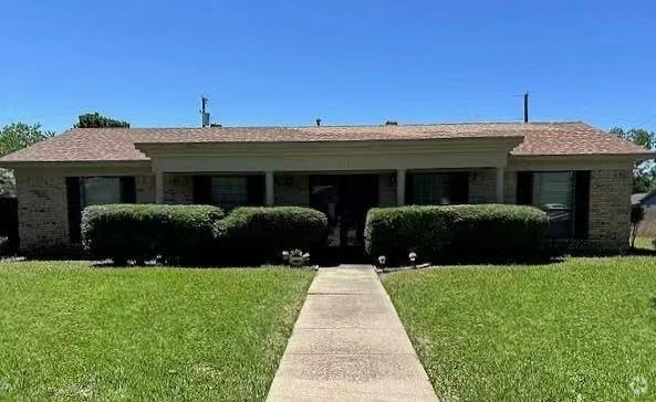 Building Photo - 639 Silverstone Dr Rental
