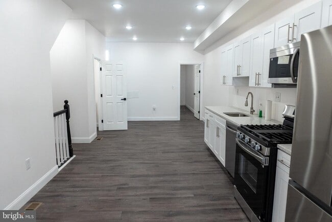 Building Photo - 1014 Edmondson Ave Rental