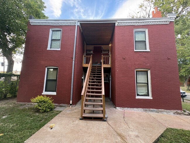 Photo - 2711 Indiana Ave Unit 2-E