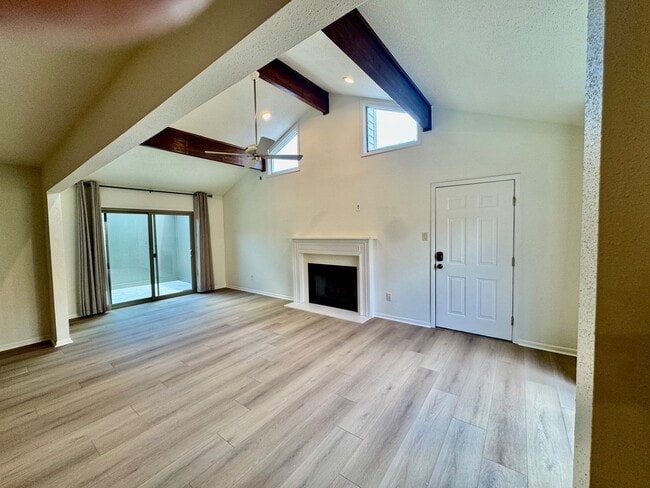 Photo - 5935 Meadow Way