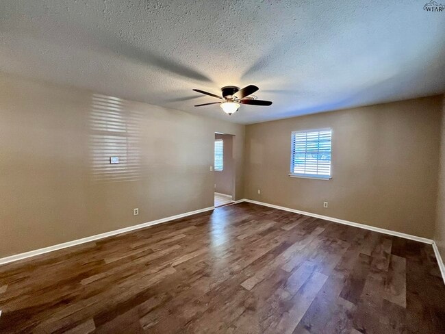 4332 Faith Rd