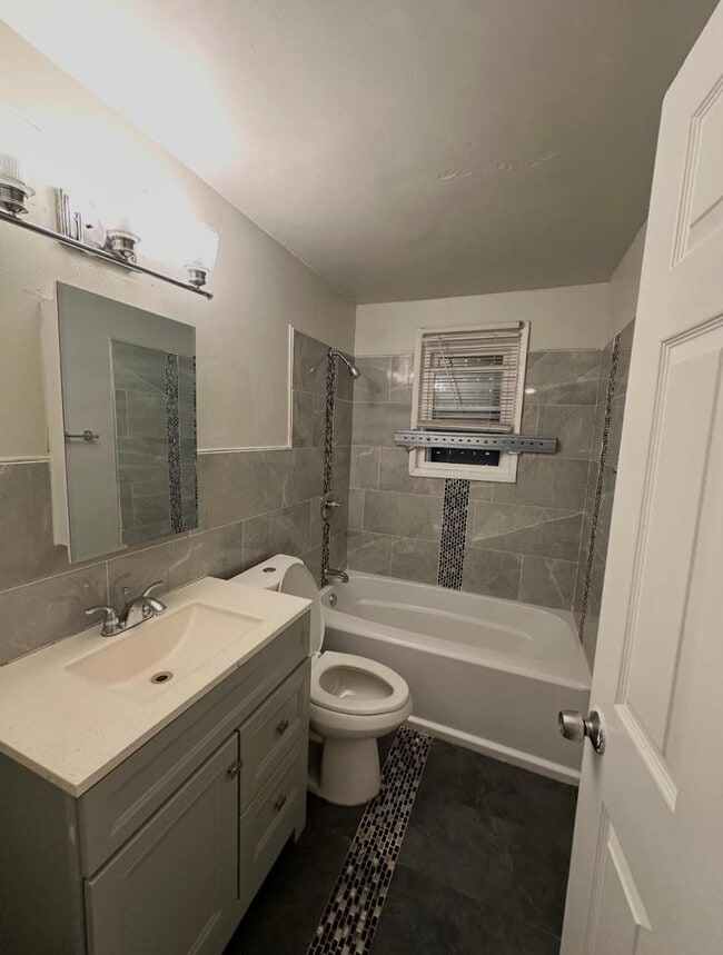 Photo - 13313 S Eberhart Ave