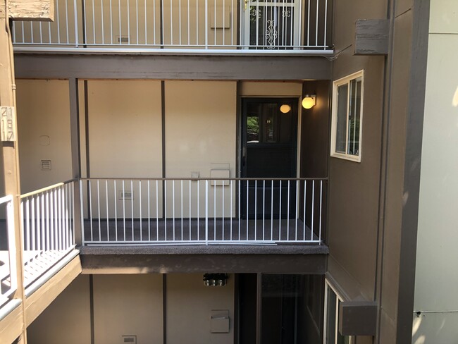 Photo - 1220 NW State St Condo