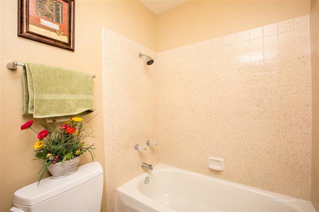 Baños privados en suite - 13327 Caminito Ciera #61