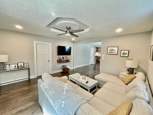 Photo - 1520 Spann Ave