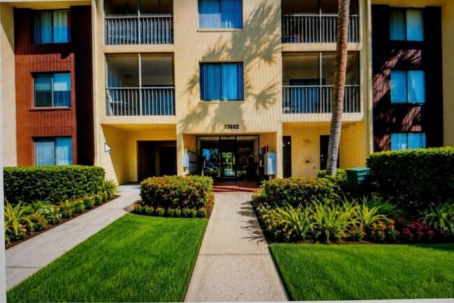 Building Photo - 13602 S Village Dr Unit 1106