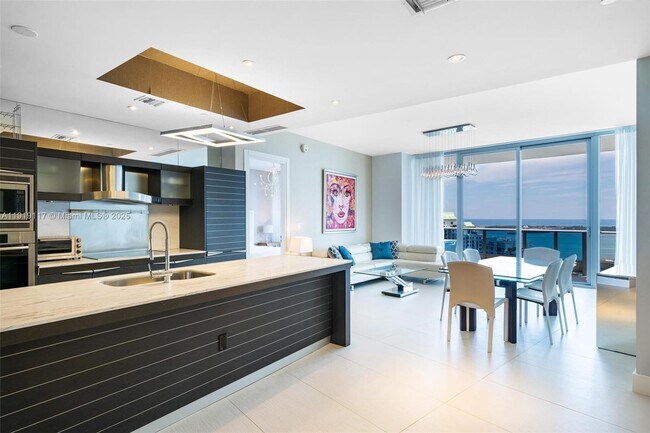 Photo - 200 Biscayne Blvd Way Unit 4707