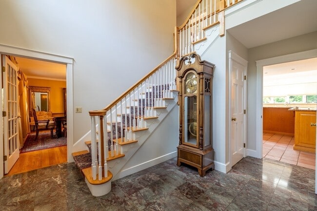 Photo - 56 Holt Rd
