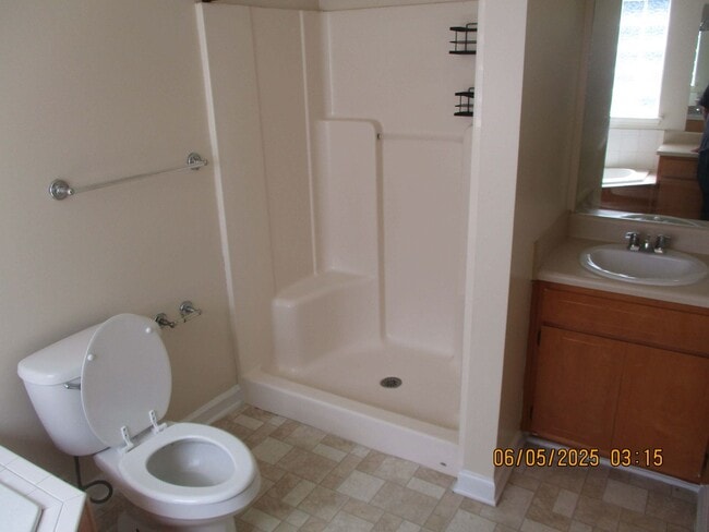 Photo - 139 Twelve Oaks Ct