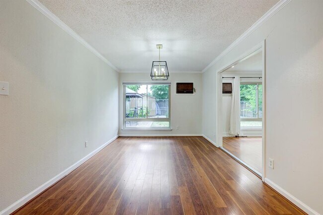 Photo - 7120 Carwill Dr