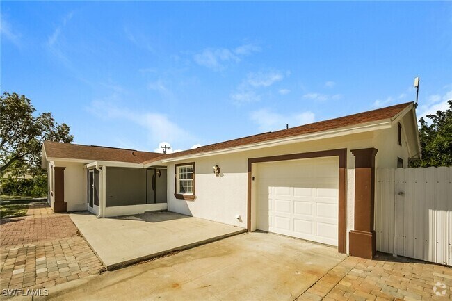 Building Photo - 984 Jolly Rd Rental