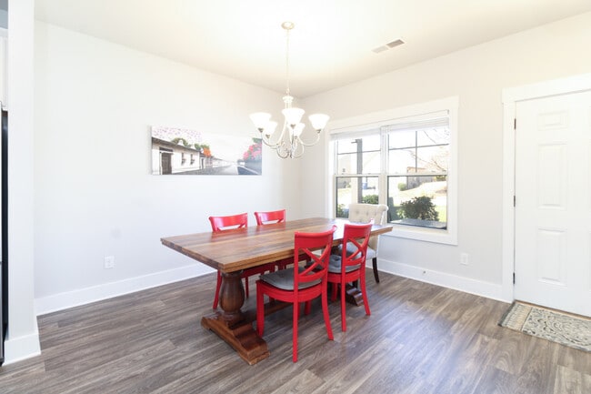 Photo - 421 Park W Blvd