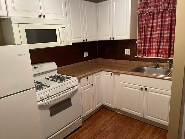 Photo - 924 Fox Chase Rd Unit 1st Floor