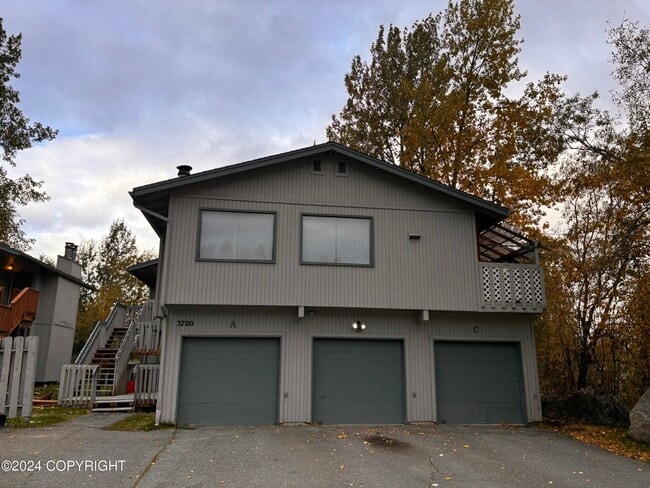 Building Photo - 3700 Gardner St Unit B