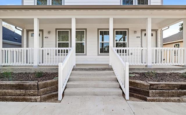 Photo - 404 E Elm St