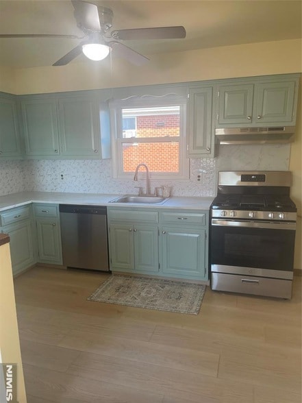 Photo - 370 Henry St