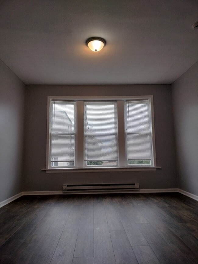 Photo - 6601 S Green St