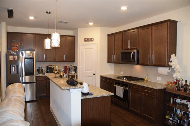 Photo - 414 Parkford Dr