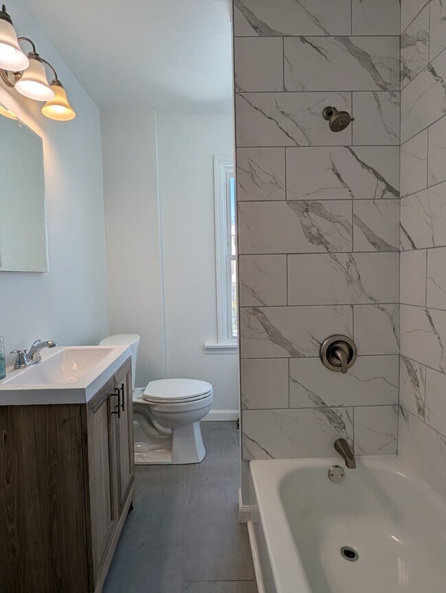 Photo - 500 Fordham Ave Unit 2