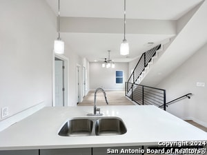 Photo - 100 Lewis St