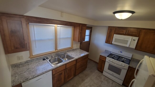 Photo - 902 S Brooks St Unidad 3