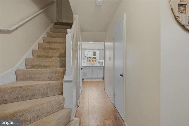Photo - 899 Holborn Ct
