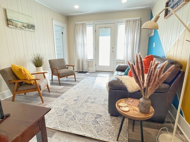 1102 Bridge St Unit 1102