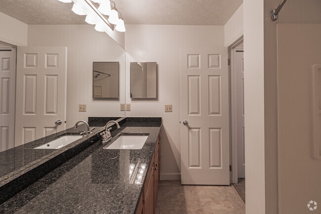 The Scarlett - Bathroom
