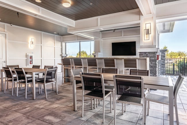Venice Isles Luxury Apartments