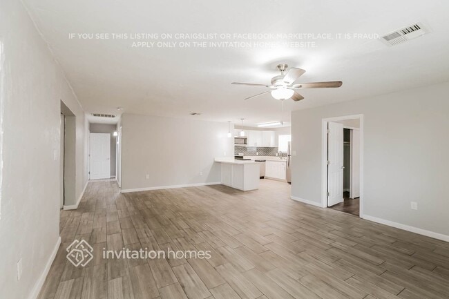 Photo - 11235 W Hopi St