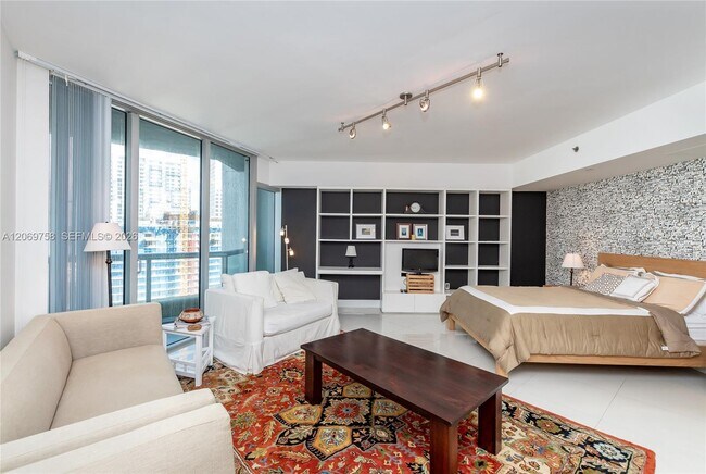 Photo - 475 Brickell Ave Unidad 2908