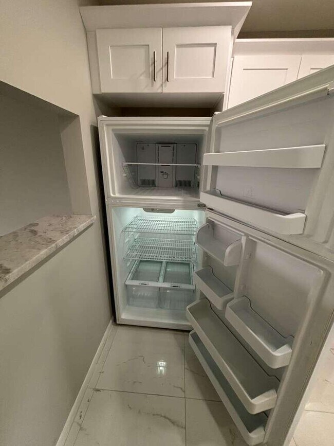 21913 Lake Forest Cir Unit 201