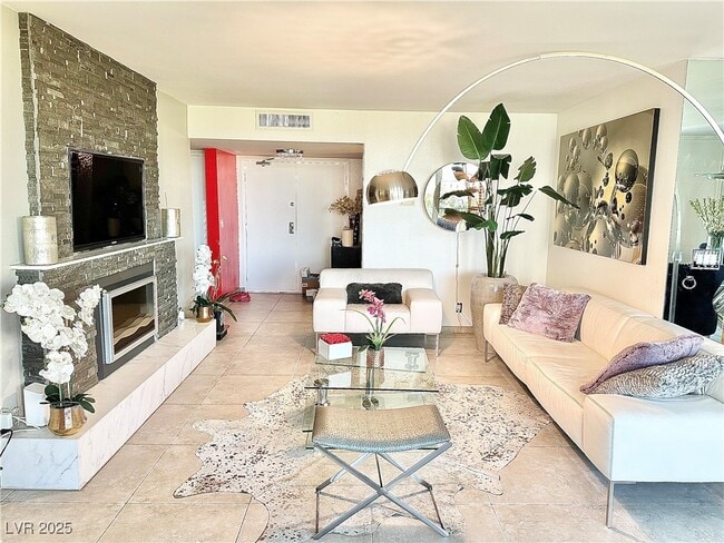 Building Photo - 205 E Harmon Ave Unit 807 Rental
