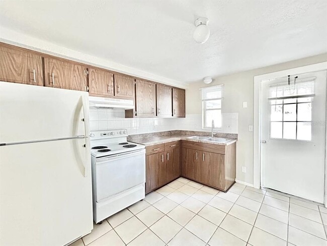 Photo - 5805 Delaware Ave