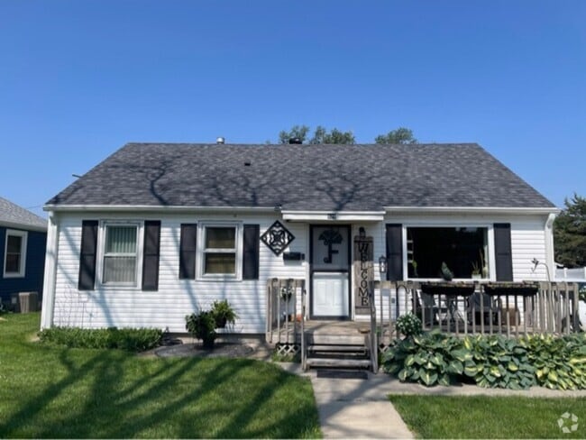 Building Photo - 929 N Webster Ave Rental