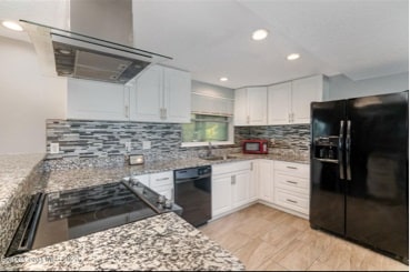 Photo - 942 Chace Ln NE