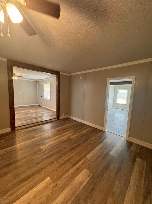 140 Lake Dr