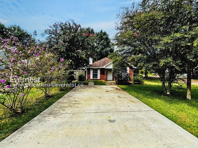 Building Photo - 3007 Willow Dr Rental