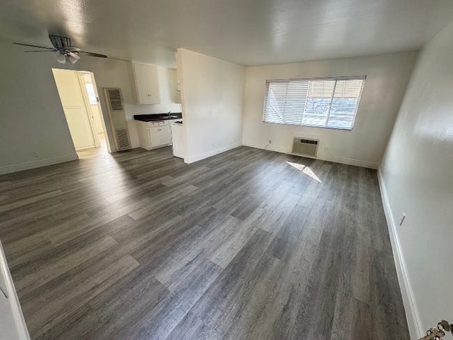 Photo - 1133 E Alosta Ave Unidad #12