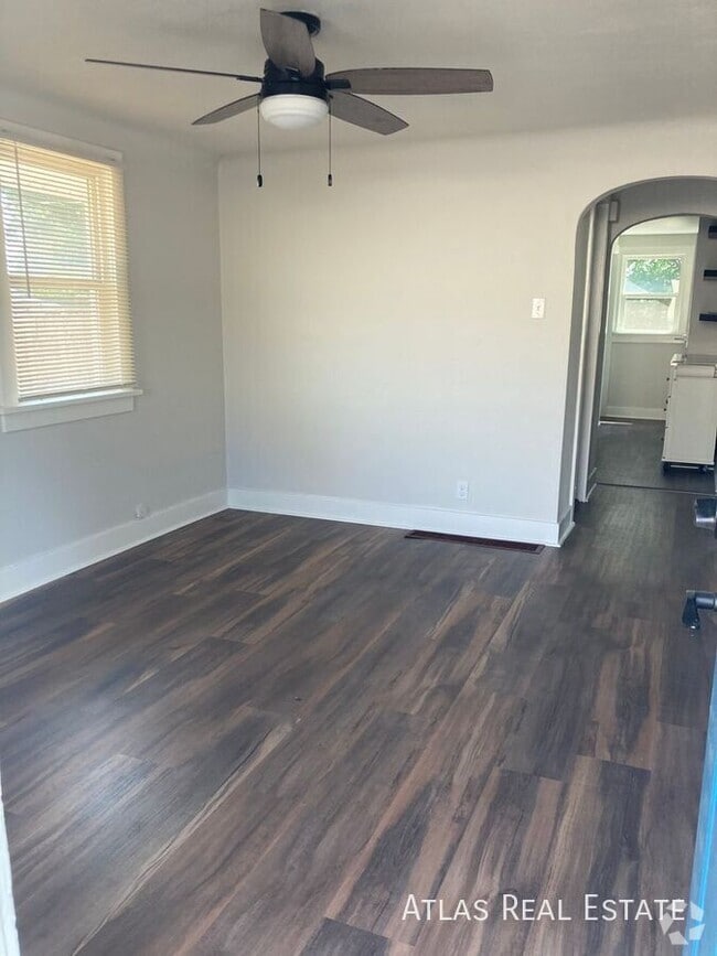 Building Photo - 918 21st Ave Rental