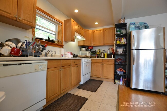 Photo - 46 Gardner St Unit 3