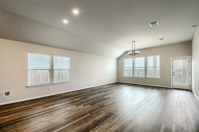 Photo - 113 Thurston Dr