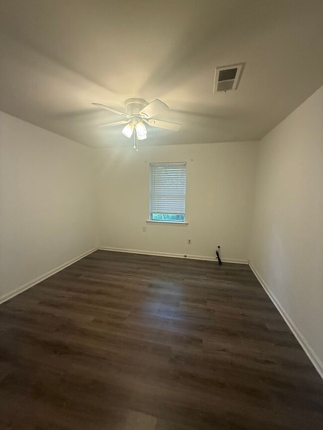 Photo - 1 Bedroom 1 Bath Unit 7983 Martha St